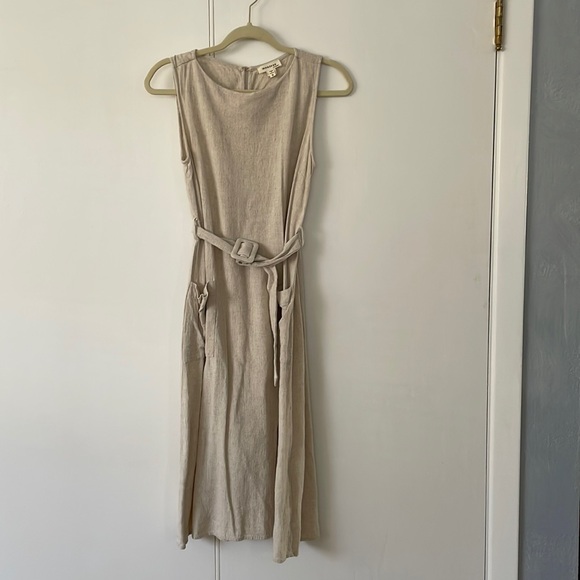 Linen blend midi dress with belt and slit - Picture 1 of 4